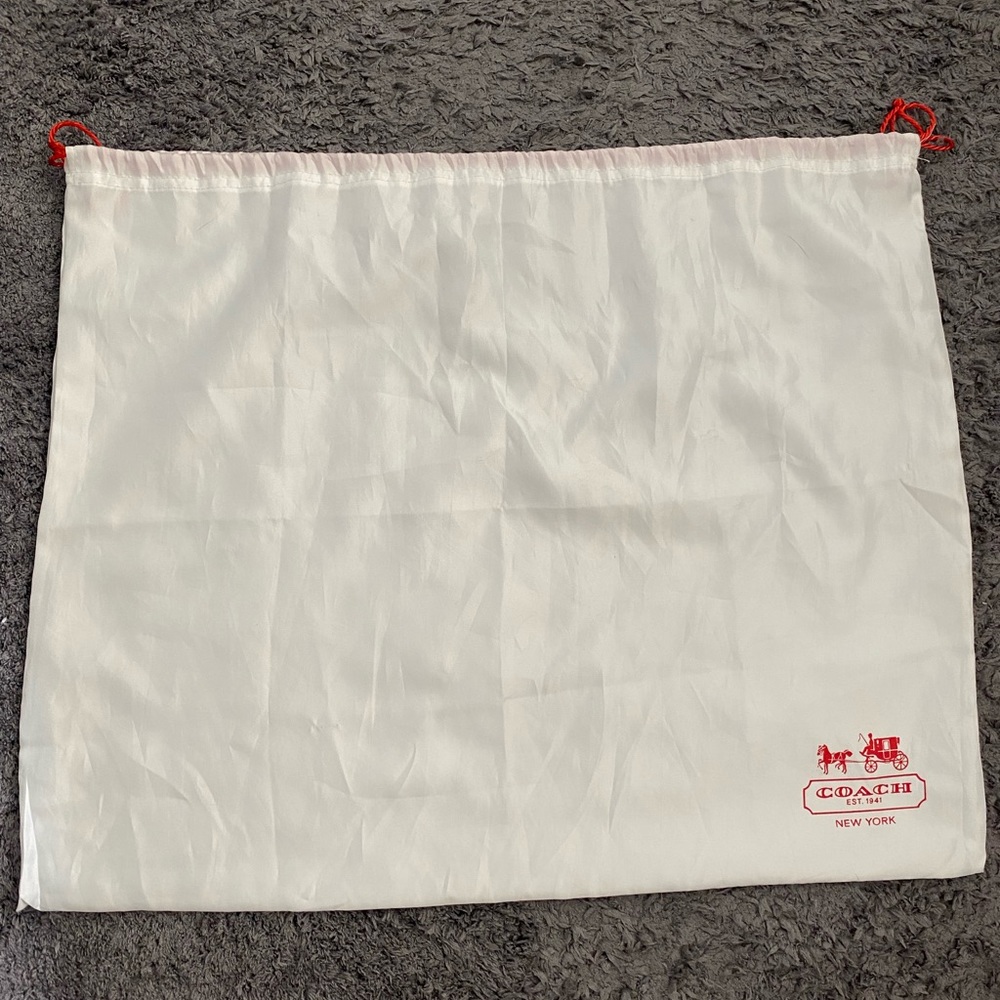 Large Coach Dust cover
